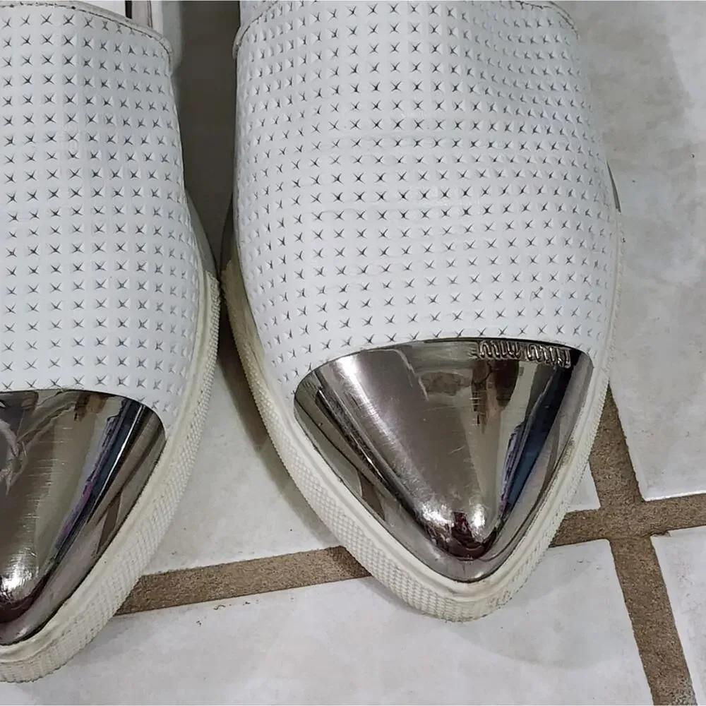 Miu Miu Embossed white metallic silver Leather Cap-Toe loafers 37 us size 6.5‎ 7
